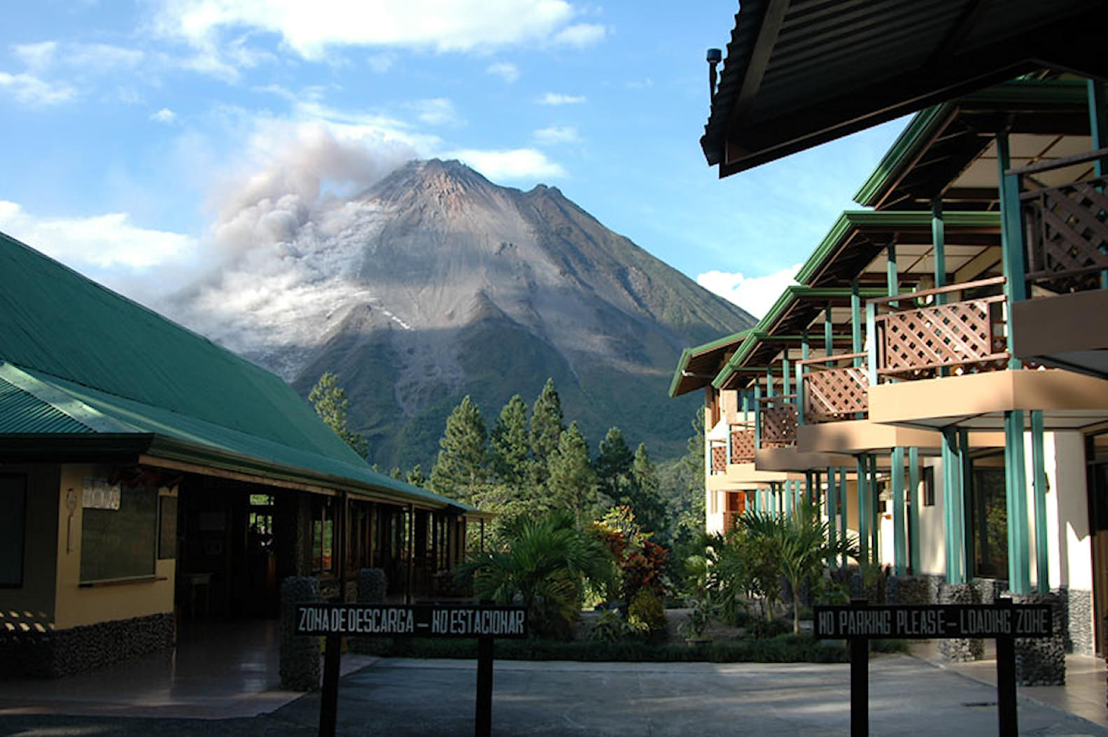 Arenal Observatory Lodge - Volcano View